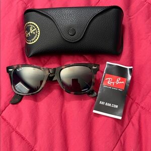 Ray-Ban Black Polarized CHROMANCE Wayfarer Sunglasses. Reflective Lenses.